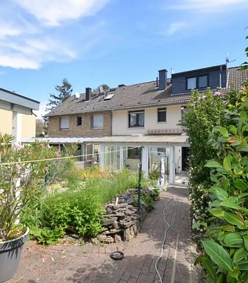 Дом в Германии в 52499 Baesweiler, (Aachen), 100 m2 (участок 735 м2)