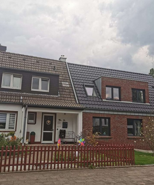 Допельхаус (часть дома Doppelhaushälfte) в Германии в 40489 Düsseldorf, 74 м2 (земельный участок 470м2)
