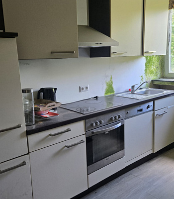 ��� ������� � �������� � 52152 Simmerath - Dedenborn, 345 �2 (������� 864 m²)