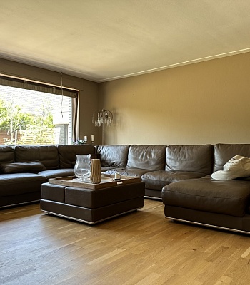 ��� � �������� � 46446 Emmerich, 299 m2 (������� 757 �2)