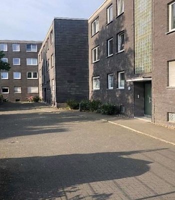 Три доходных дома в Германии, в центре города в 40724 Hilden, 2289 м² (участок 2215м2)