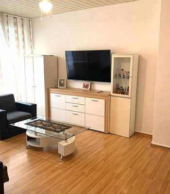 �������� ��� � ��������, � 47169 Duisburg, 565 �2 (������� ����� 336 �2)