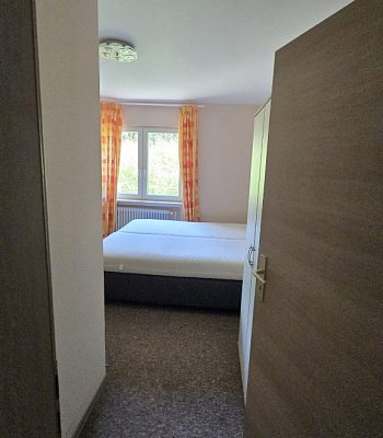 ��� ������� � �������� � 52152 Simmerath - Dedenborn, 345 �2 (������� 864 m²)