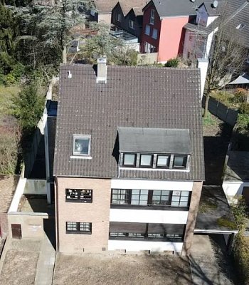 Доходный дом в Германии, в 40229 Düsseldorf, 271 м2 (участок земли 877м2)