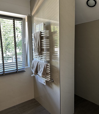 ��� � �������� � 46446 Emmerich, 299 m2 (������� 757 �2)