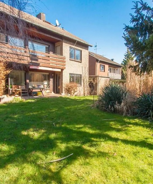 ��� � �������� �  45768 Marl, 150 m2 (������� 571 �2)