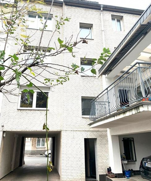 �������� ��� � ��������, � 47169 Duisburg, 565 �2 (������� ����� 336 �2)