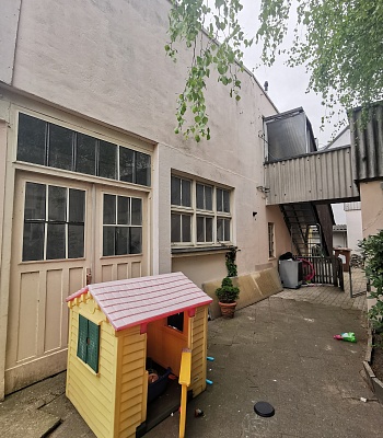 �������� ��� � ��������, � 46446 Emmerich am Rhein, 950 �² 