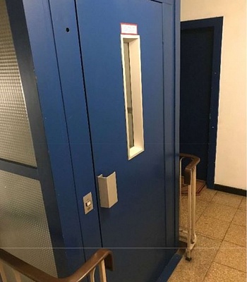 �������� ��� � ��������, � Düsseldorf, 851  �² (������� 380�2)