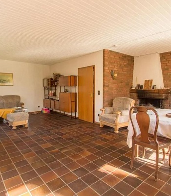 ��� � �������� �  45768 Marl, 150 m2 (������� 571 �2)