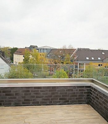 Квартира в Германии в 47249 Duisburg, Wanheim-Angerhausen, 220 m2
